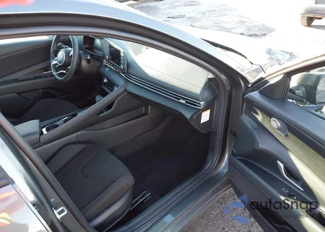 2026 Hyundai Elantra Hybrid Blue z USA, uszkodzony, nr VIN KMHLM4DJ5TU184954